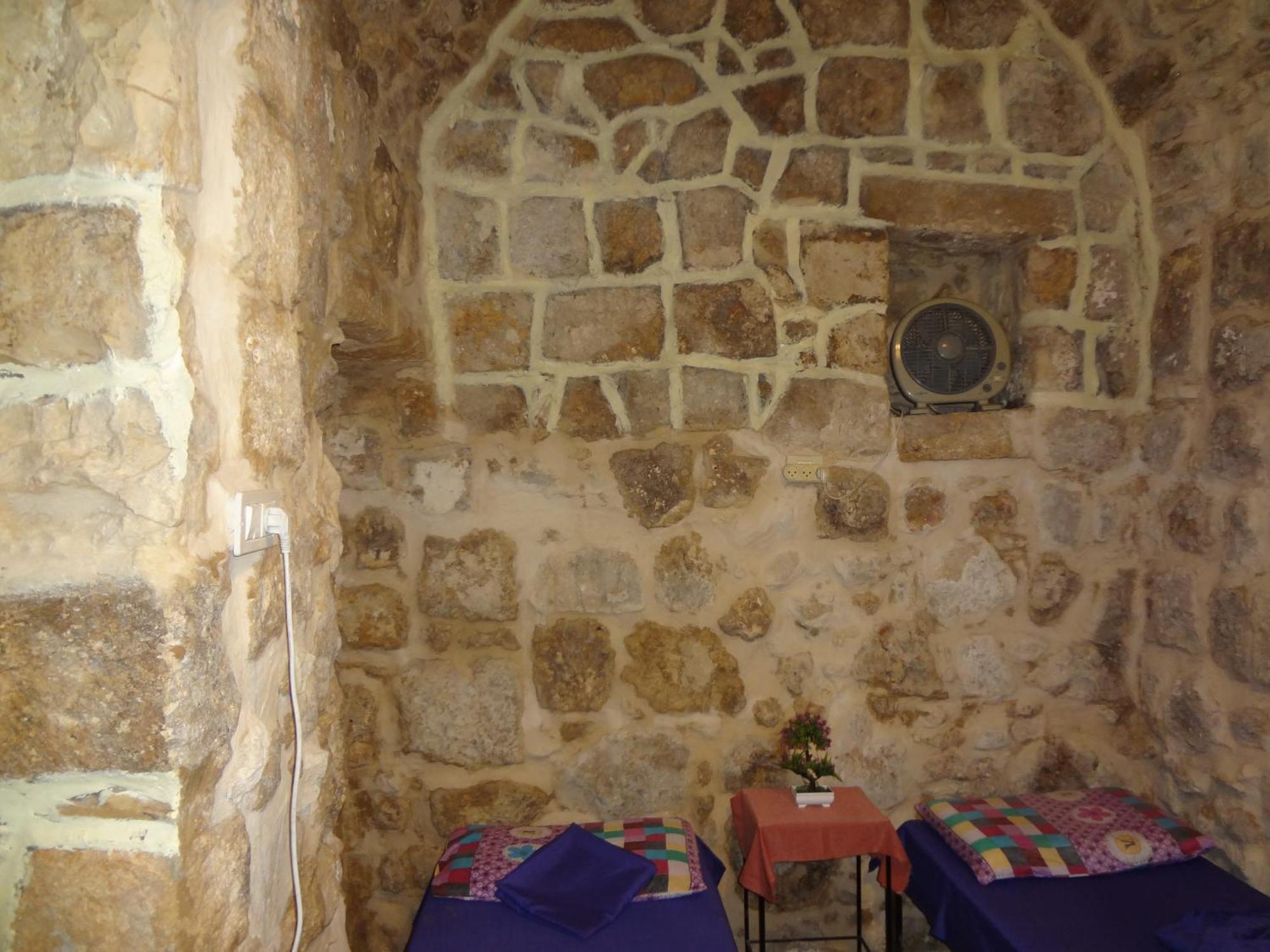 Jaffa Gate Hostel Иерусалим Номер фото